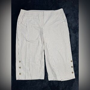 Lane Bryant‎ Cream Blue Stripe Crop Pants Size 28